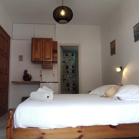 Kapetanos Rooms Naxos City Exterior photo
