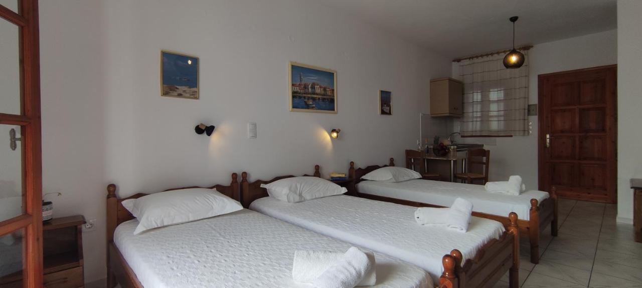 Kapetanos Rooms Naxos City Exterior photo