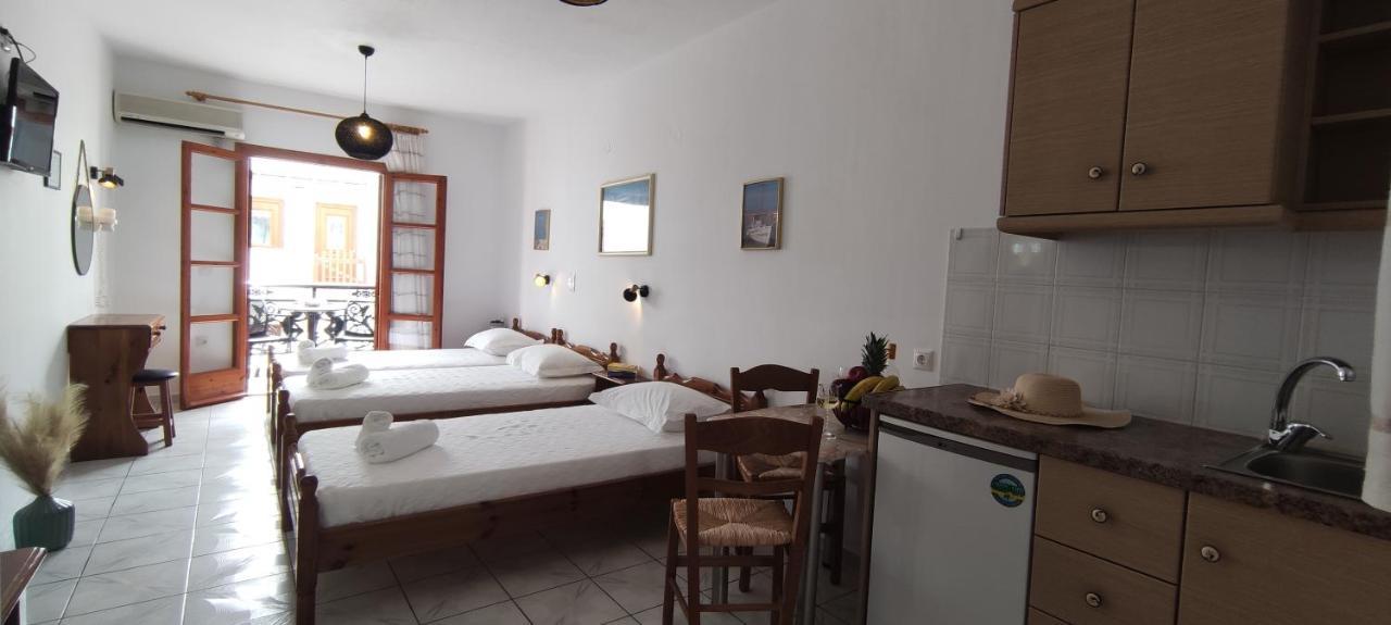 Kapetanos Rooms Naxos City Exterior photo