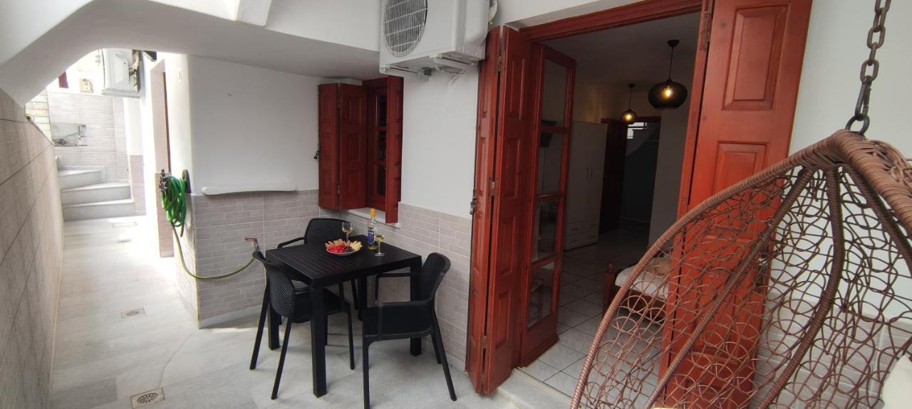 Kapetanos Rooms Naxos City Exterior photo