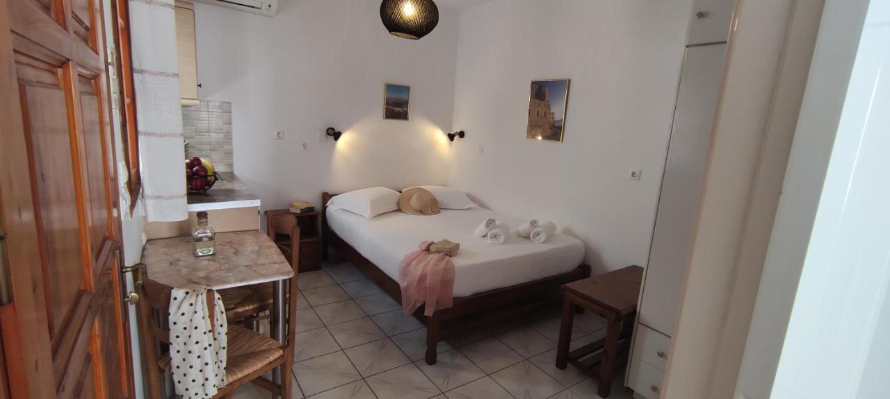 Kapetanos Rooms Naxos City Exterior photo