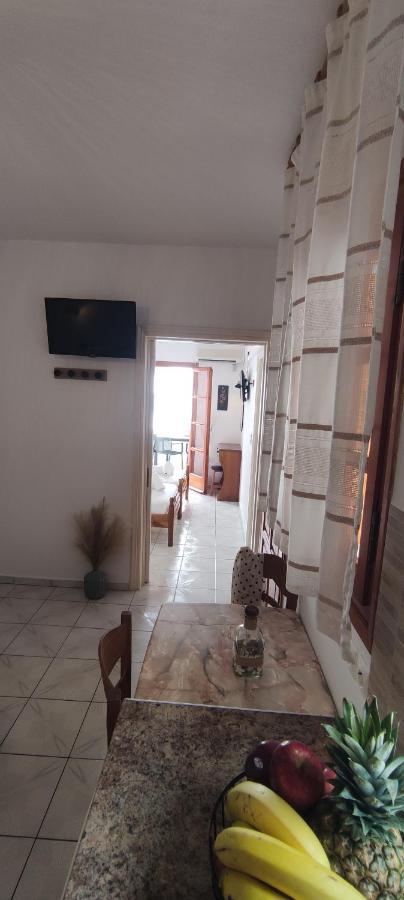 Kapetanos Rooms Naxos City Exterior photo